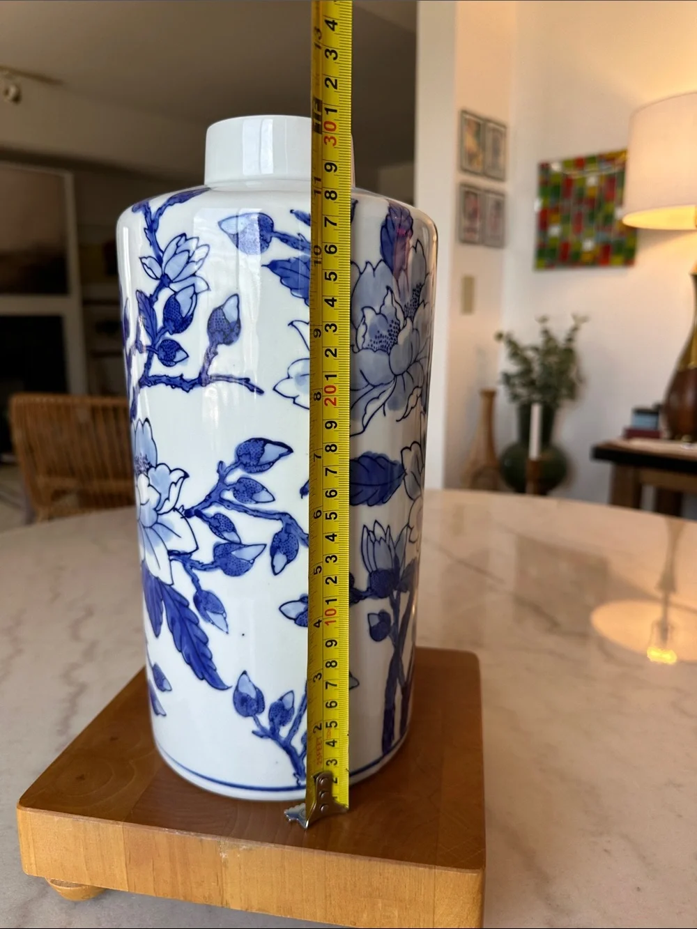 Stunning Chinoiserie vase
